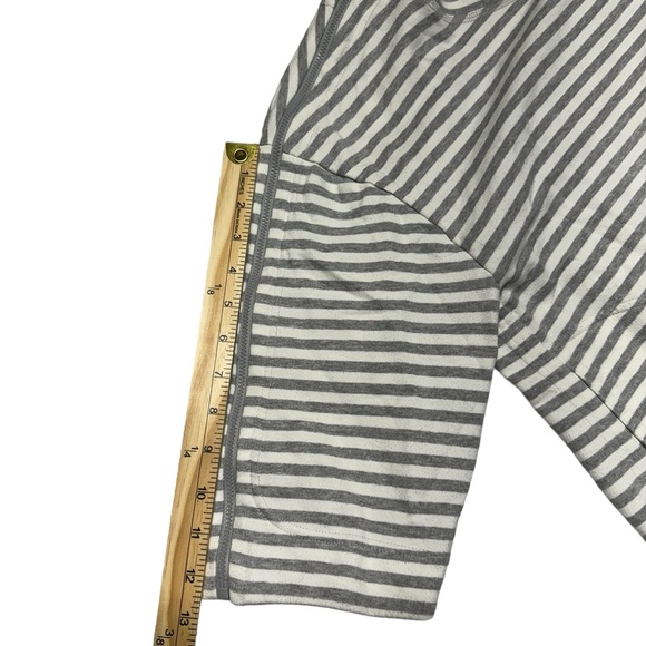 Sundance Striped Sweatshirt Grey White‎ Cropped Womens Medium Zipper Sleeve Boho - Picture 9 of 11